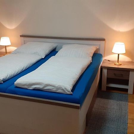Preisbewusste Ferienwohnung Fuer 2 Personen U. Kleinkind Utarp Εξωτερικό φωτογραφία