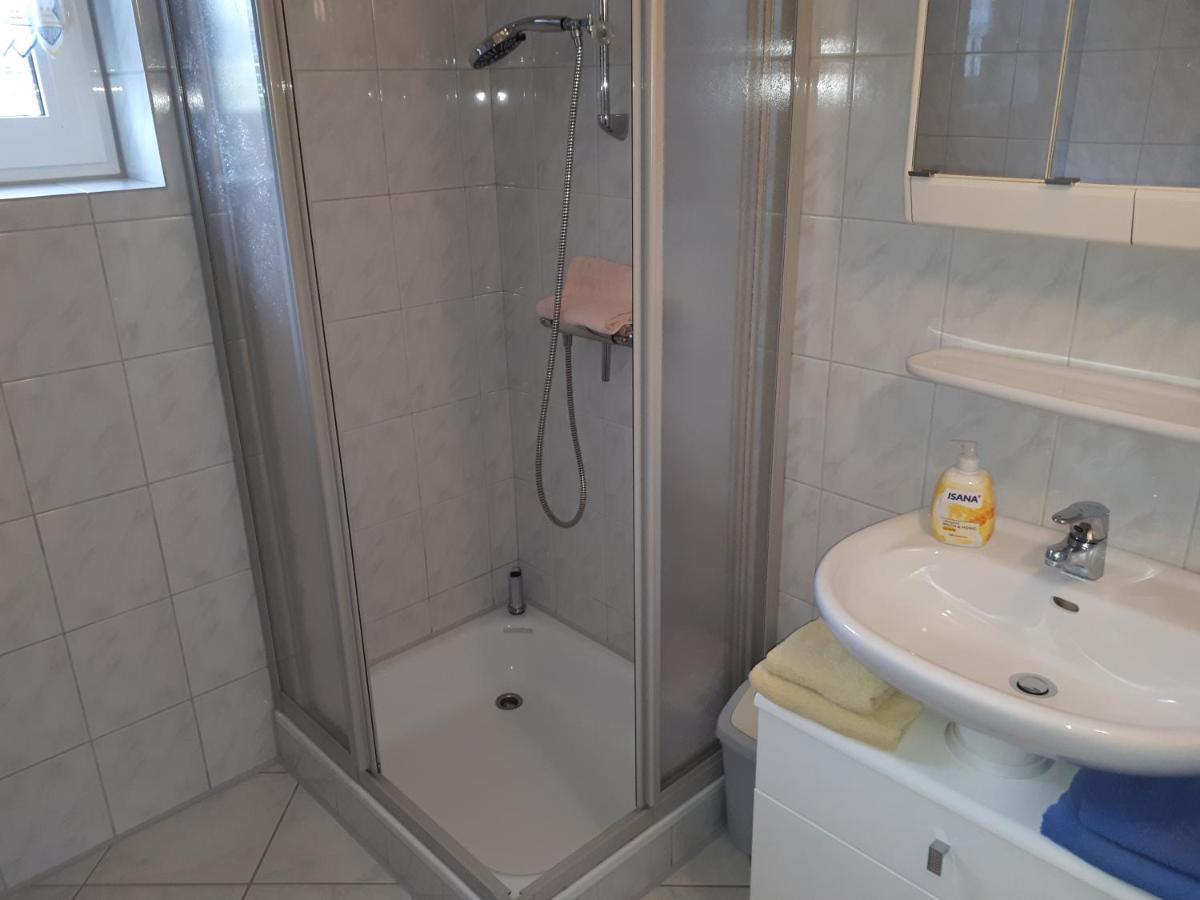 Preisbewusste Ferienwohnung Fuer 2 Personen U. Kleinkind Utarp Εξωτερικό φωτογραφία