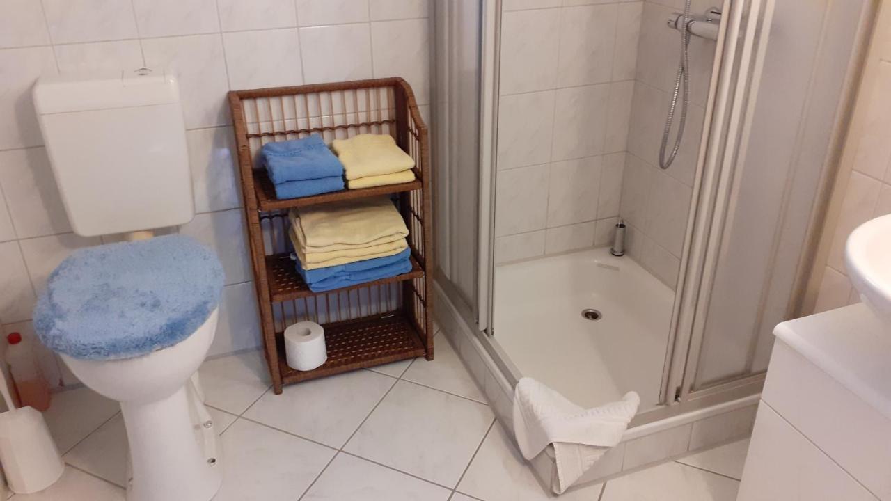 Preisbewusste Ferienwohnung Fuer 2 Personen U. Kleinkind Utarp Εξωτερικό φωτογραφία